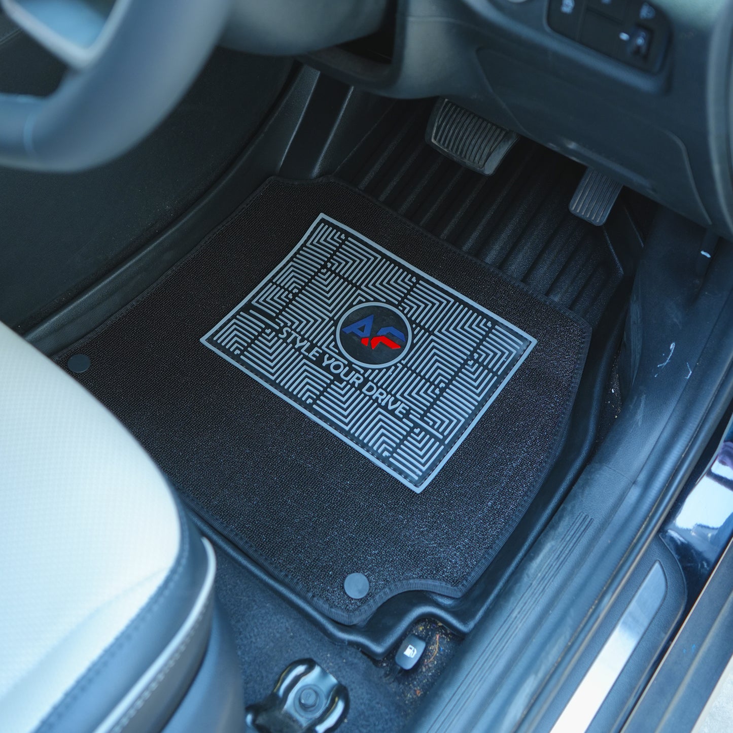 Autofurnish LTM Mat for Hyundai i10