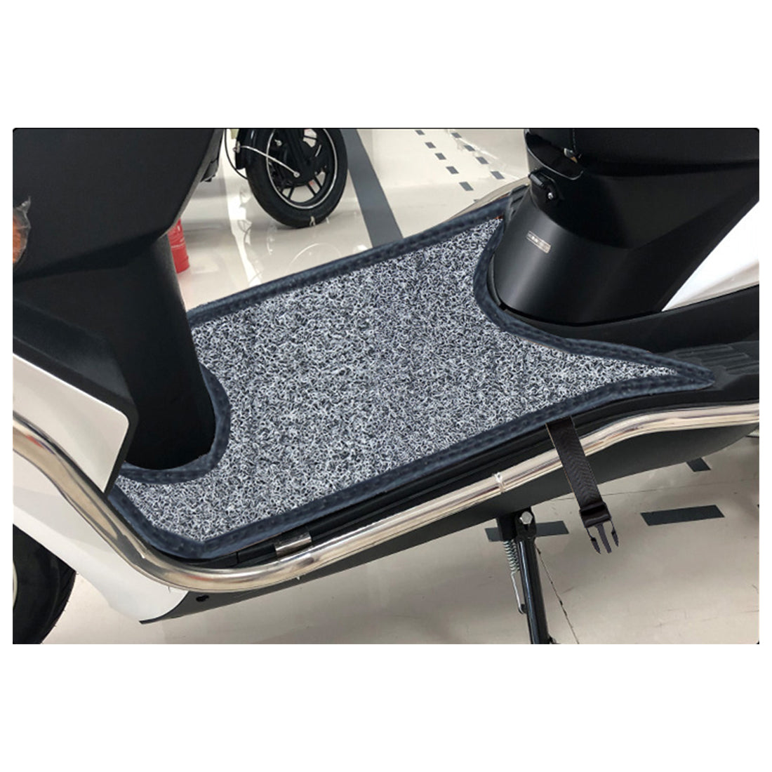 Mototrance Anti Skid Curly Scooter/Scooty Foot Mats for Mahindra Gusto 110 - Autofurnish
