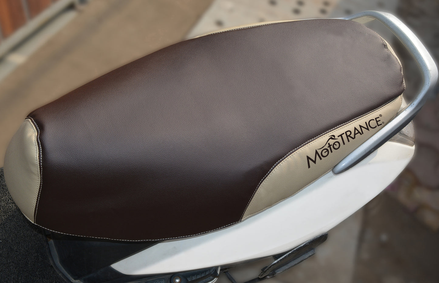Mototrance PU Leather Designer Bike Scooter Seat Cover (MTSC-301-BEBR) for Bajaj Pulsar - Autofurnish